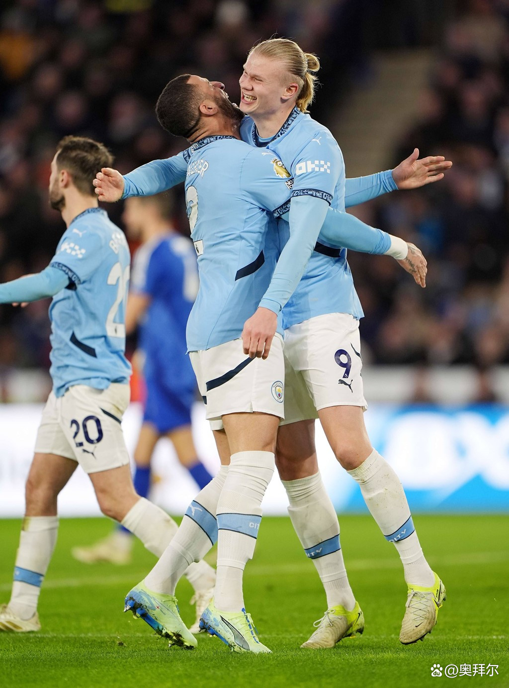 开云官网-哈兰德在美国队比赛中关键助攻，势不可挡引发热议！